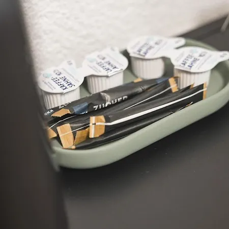 Black Forest Flower شقة *